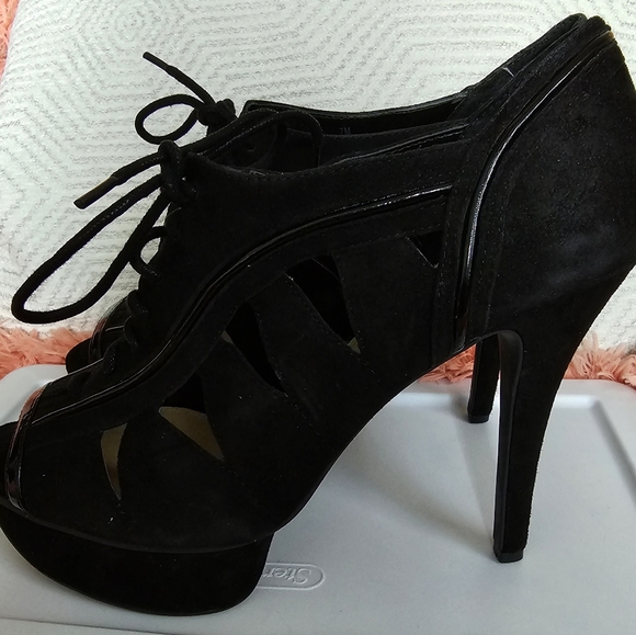 New!Gianni Bini Platform Lace up Heels(Suede/Leather) - Picture 5 of 6